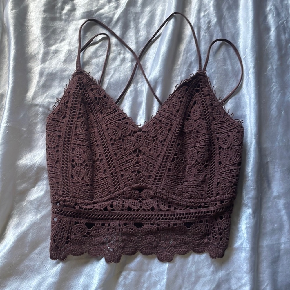 Buckle crop top